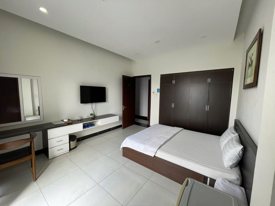 Deluxe Double Room, City View | Desk, free WiFi