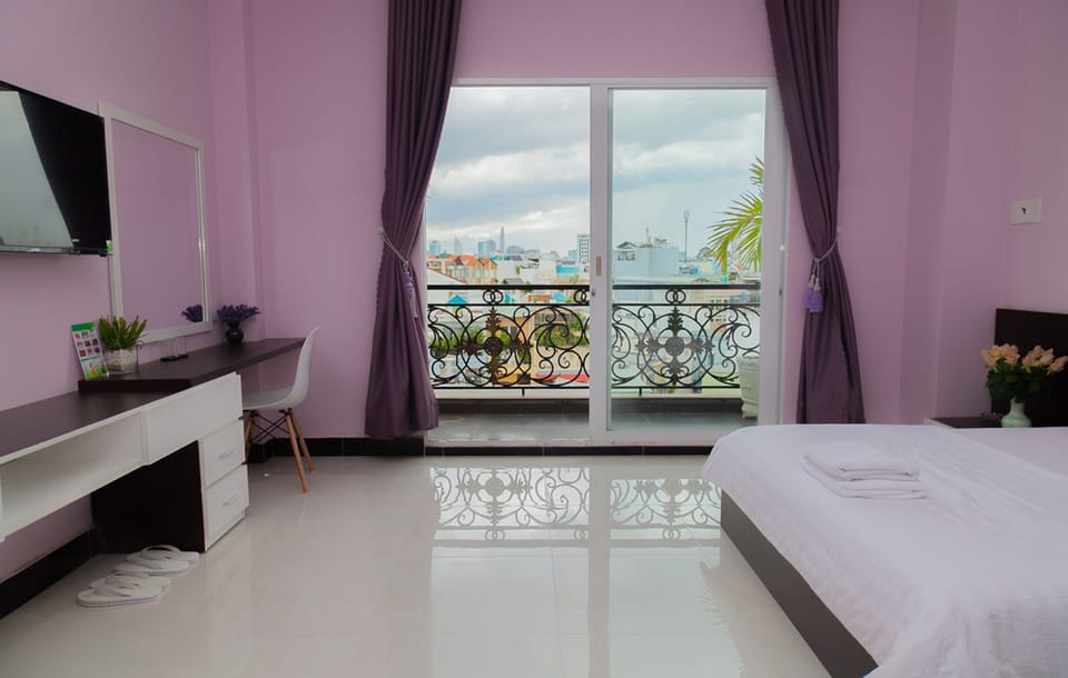 Deluxe Double Room, City View | Desk, free WiFi