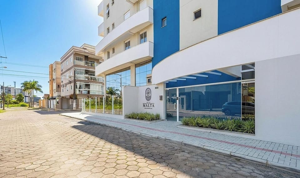 Basic Apartment | Exterior