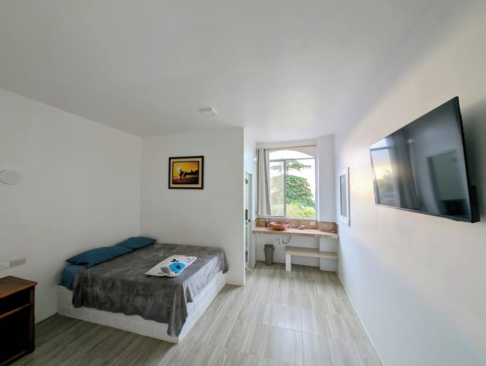 Deluxe Double Room, Sea View | WiFi (free)
