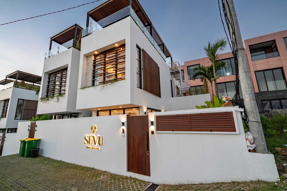 Basic Villa | Exterior