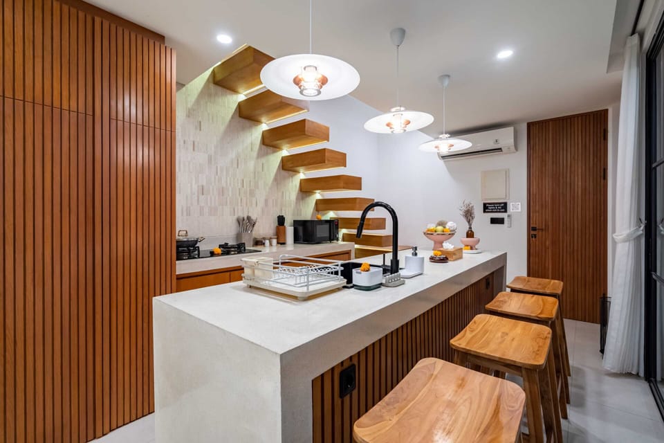 Basic Villa | Dining