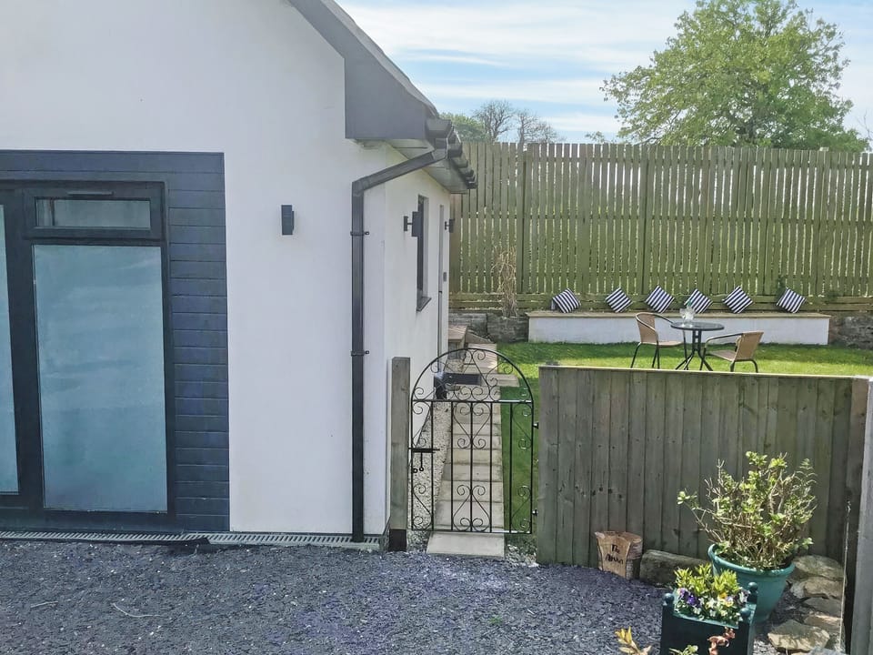 Entrance to Annex | The Annex at Delfryn, Mold