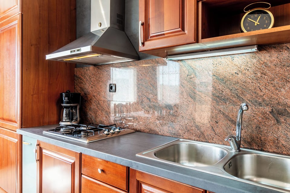 House | Private kitchen | Fridge, microwave, oven, stovetop