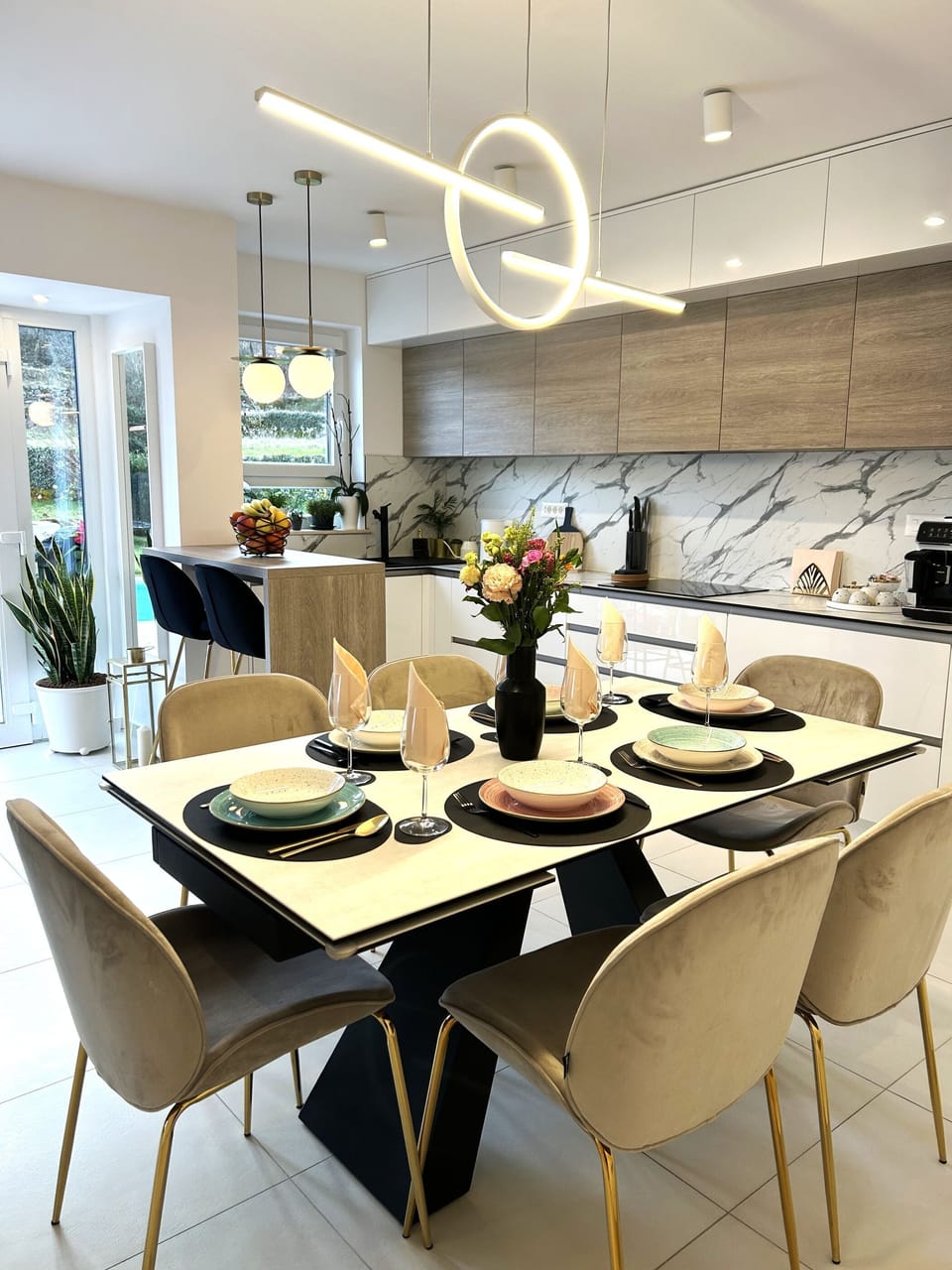 Apartment (A1) | Private kitchen | Fridge, microwave, oven, stovetop