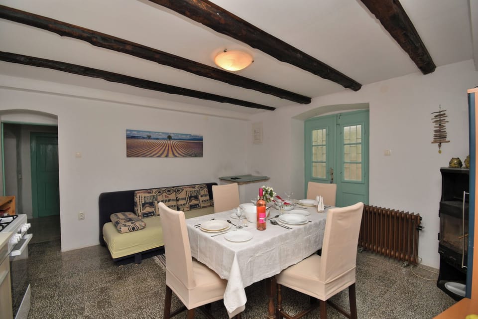 Apartment (A1) | Living room | Flat-screen TV