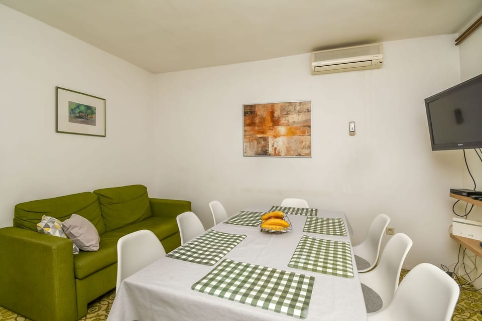 Apartment (A1) | Living room