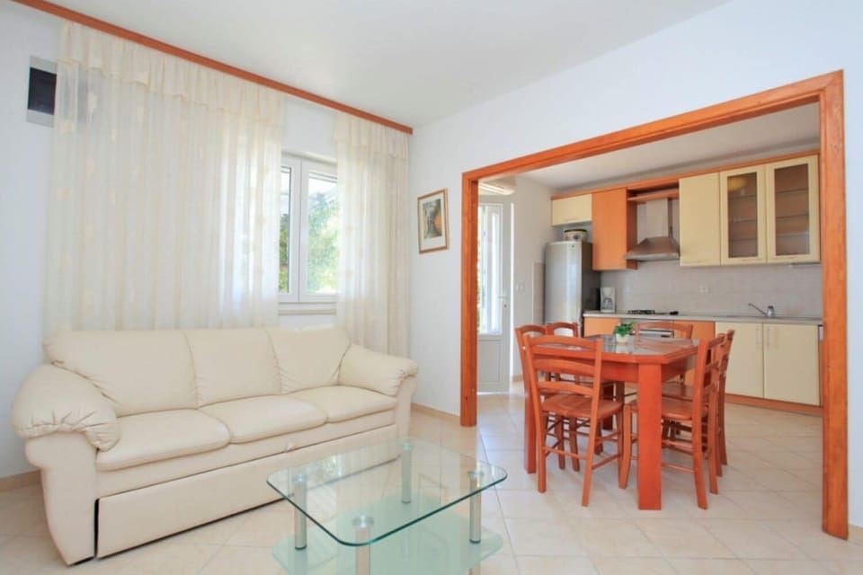 Apartment (A1) | Living room