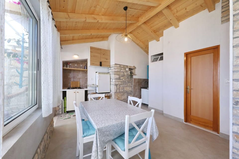 House | Dining