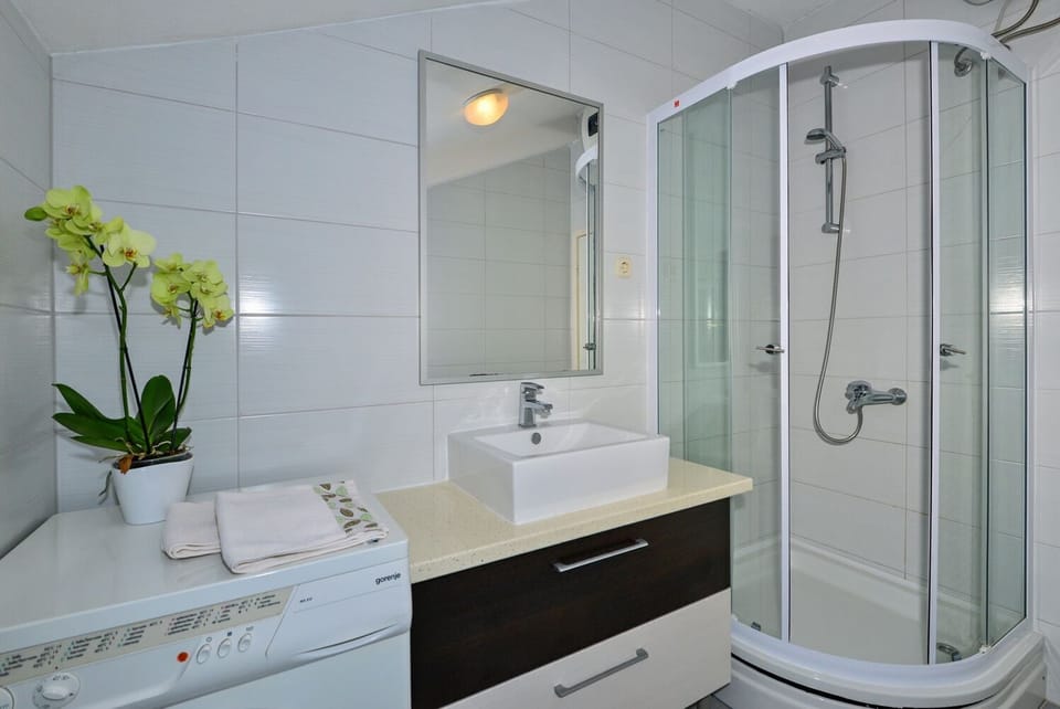 Apartment Marijo Apartment in Makarska