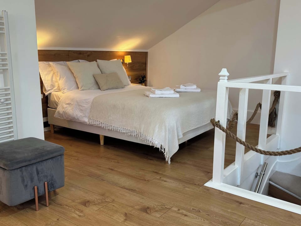 Charming 4BDR Spacious Sheffield Home with Parking House in Sheffield
