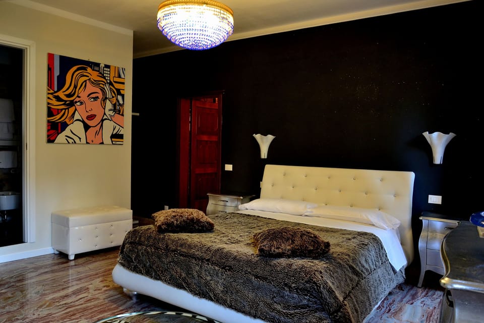 Superior Double Room, 1 Double Bed | Minibar, in-room safe, desk, blackout drapes