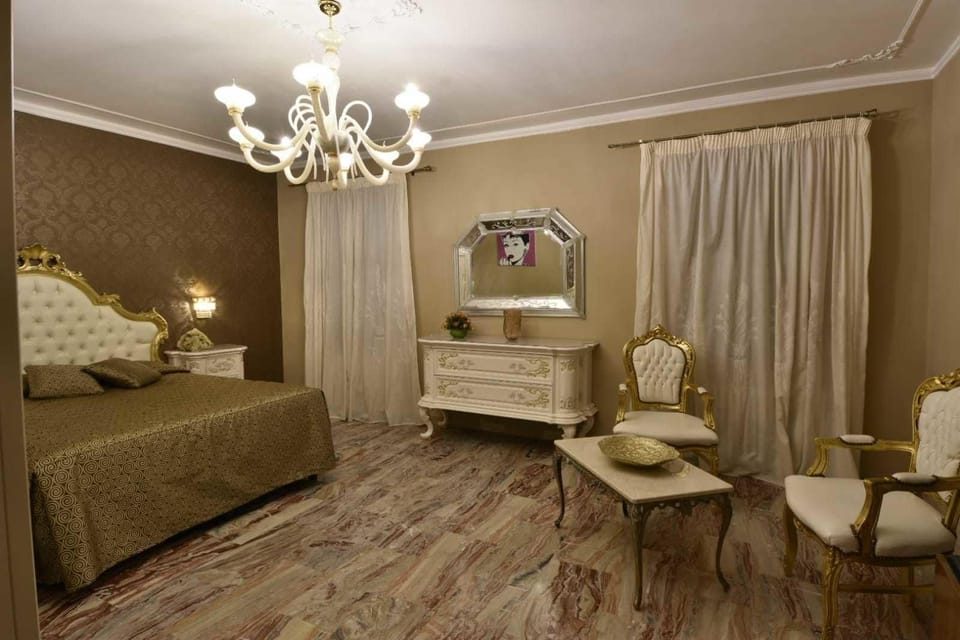 Minibar, in-room safe, desk, blackout drapes