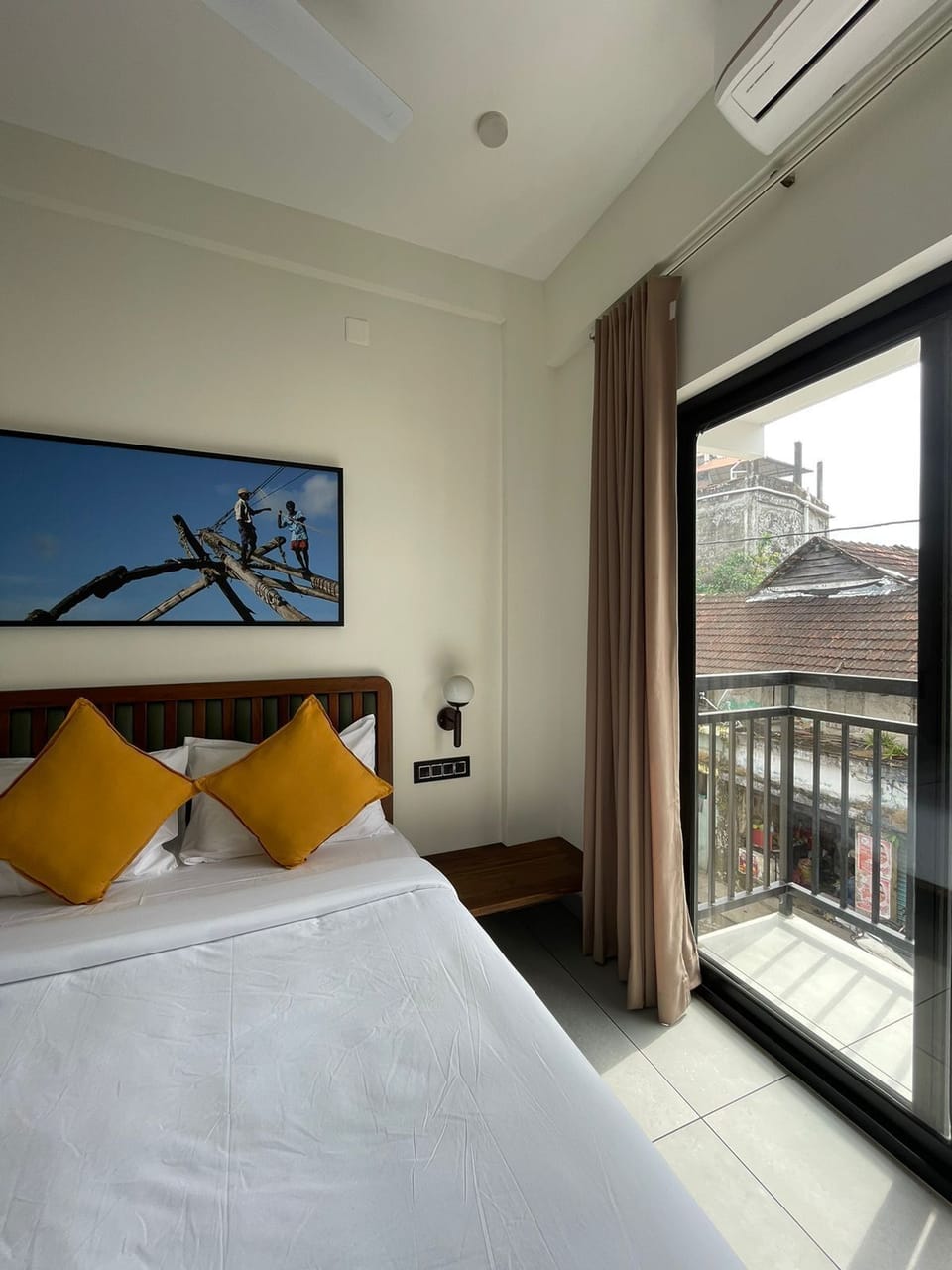 Deluxe Room, City View | Free WiFi