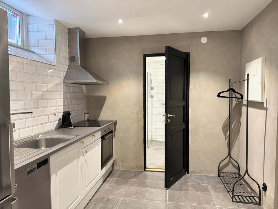 Our newly renovated apartment have a kitchen with oven, stove dishwasher, refrigerator and freezer. You also have all necessary utensils you need.
