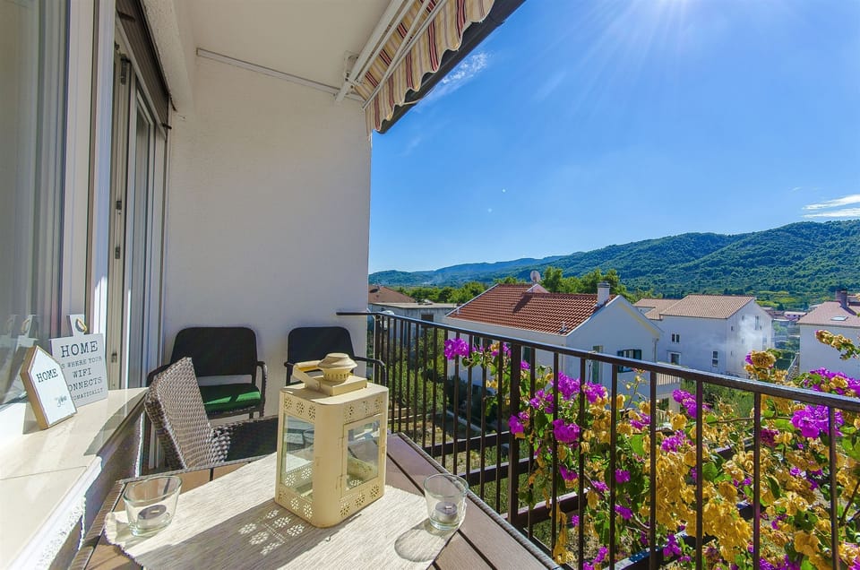Apartment (A1) | Balcony