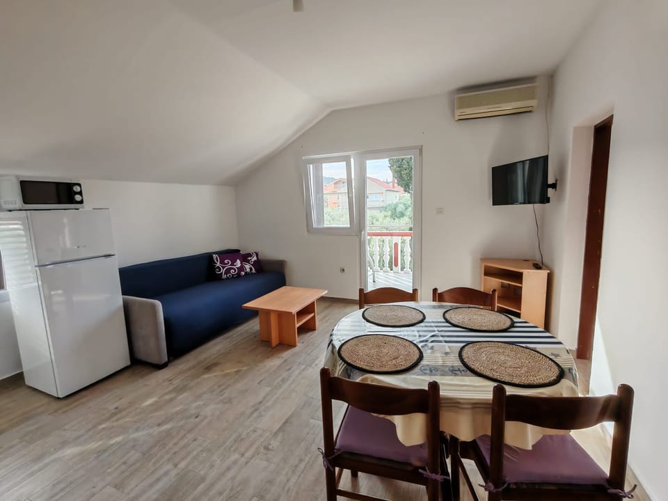 Apartment (A1) | Living room