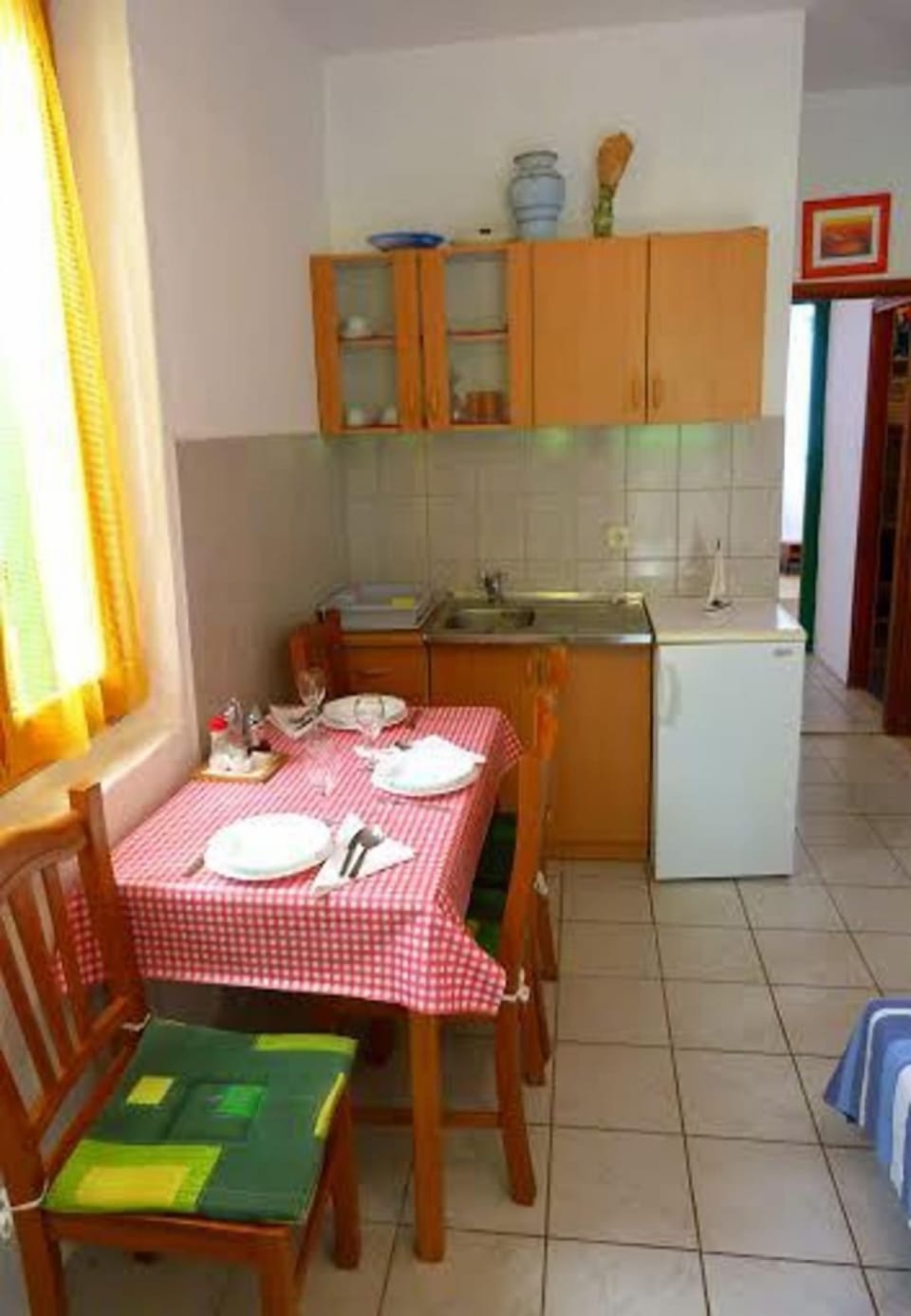 House | Private kitchen | Fridge, microwave, oven, stovetop