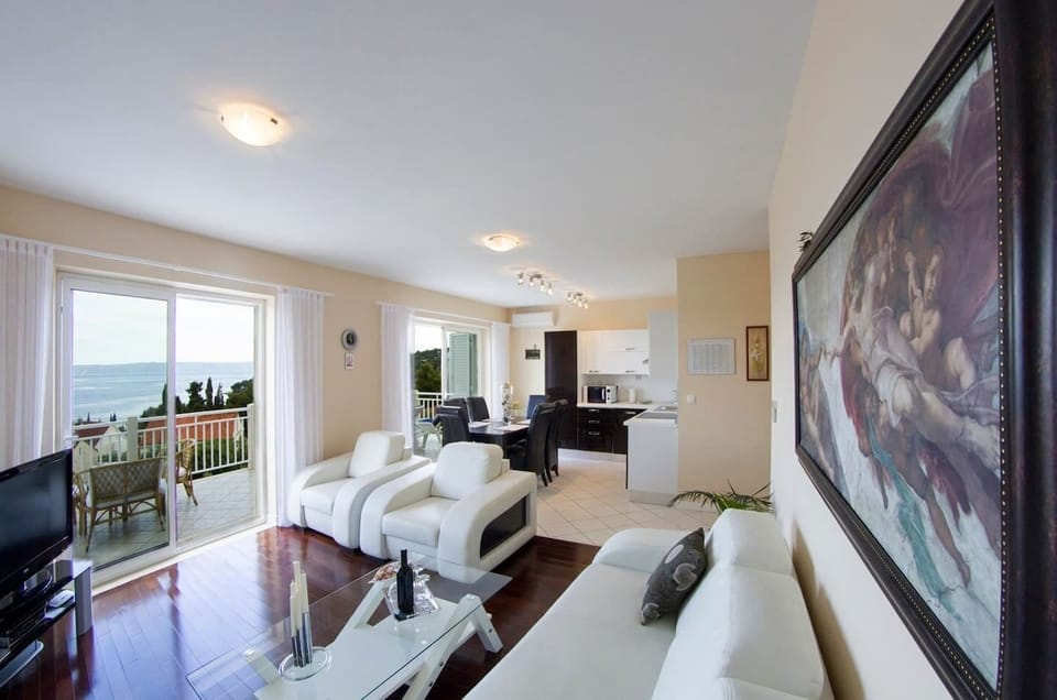 House | Living room