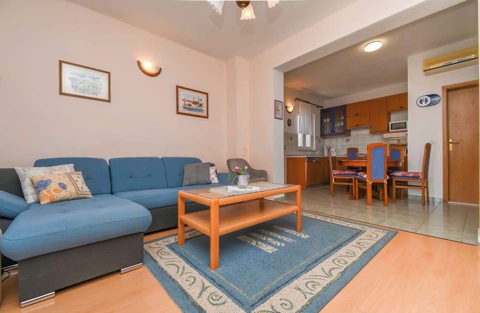 House | Living room | DVD player