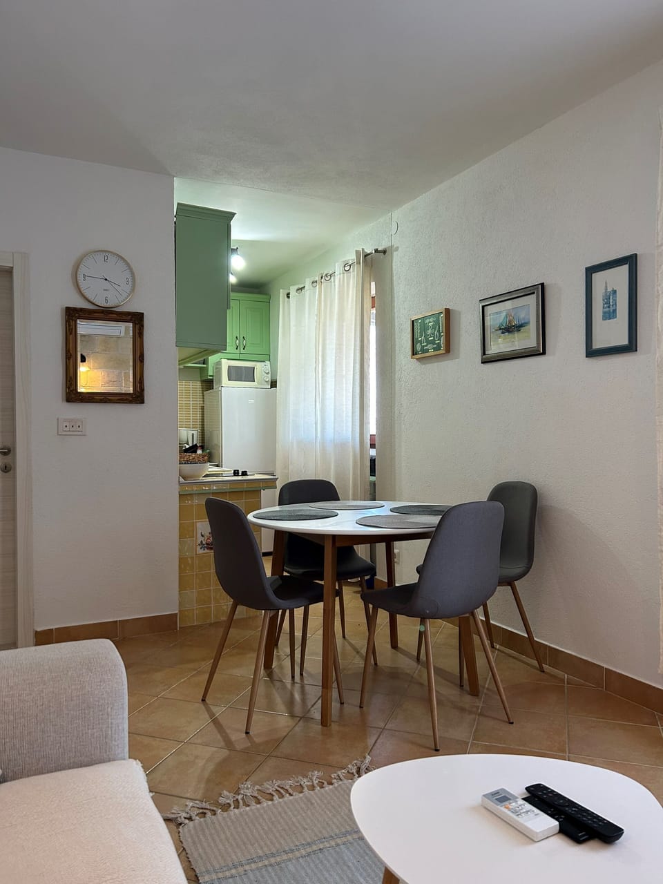 Apartment (A1) | Dining