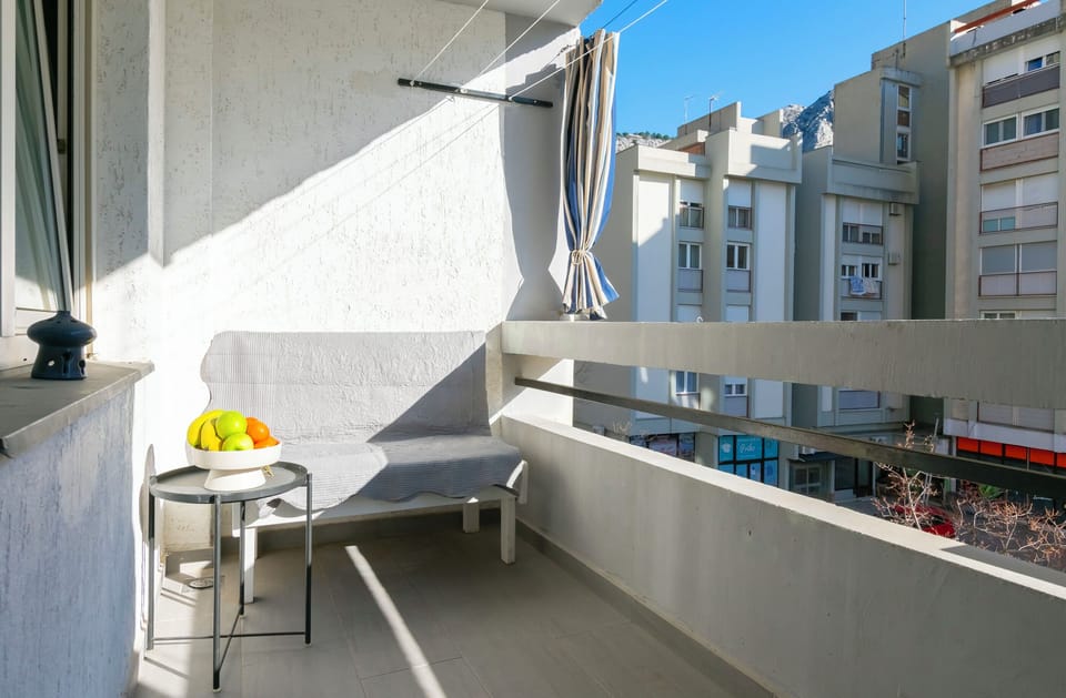 Apartment (A1) | Balcony