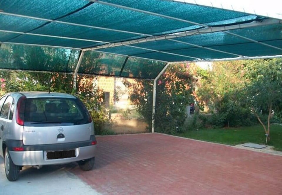 Free self parking