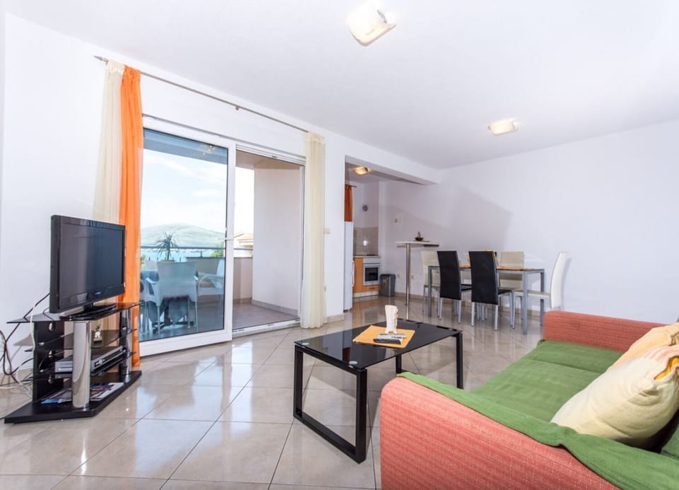 Apartment (A1) | Living room