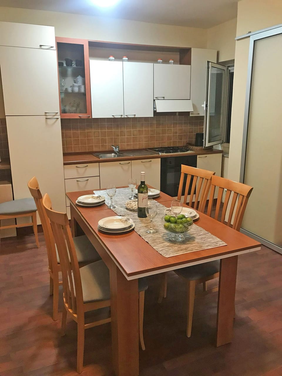 Private kitchen