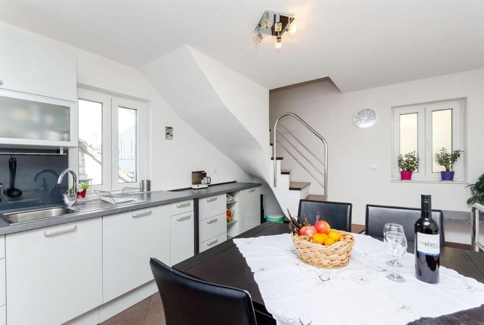 Apartment (A2) | Private kitchen | Fridge, oven, stovetop, dishwasher