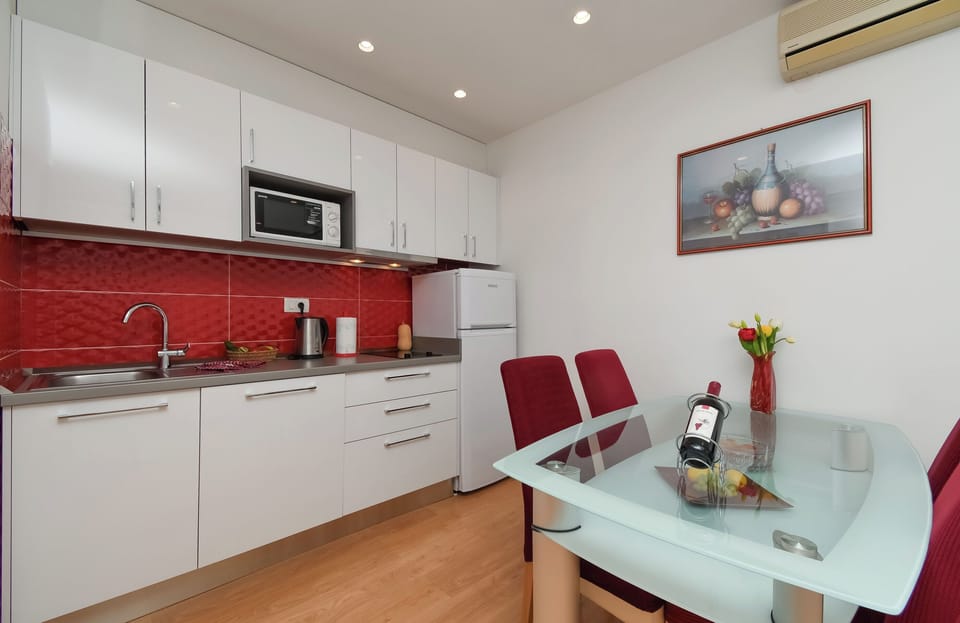Apartment (A1) | Private kitchen