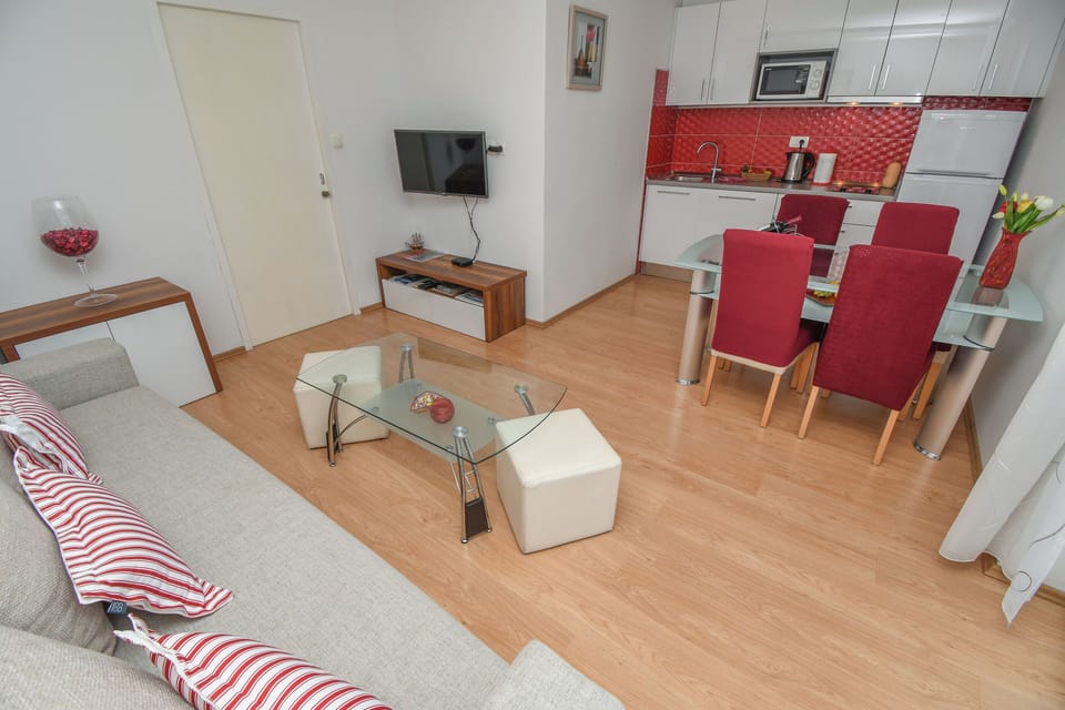 Apartment (A1) | Living room