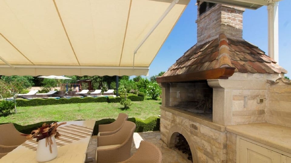 BBQ/picnic area