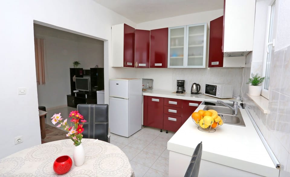 Apartment (A1) | Private kitchen | Espresso maker, fridge, microwave, oven