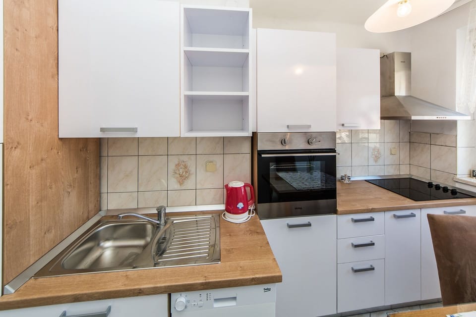Apartment (A1) | Private kitchen
