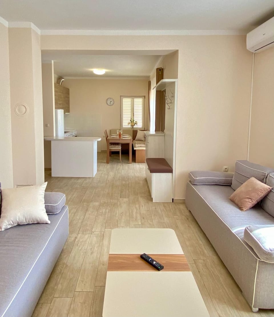 Apartment (A2) | Living room