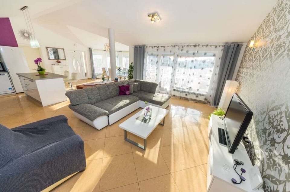 House | Living room