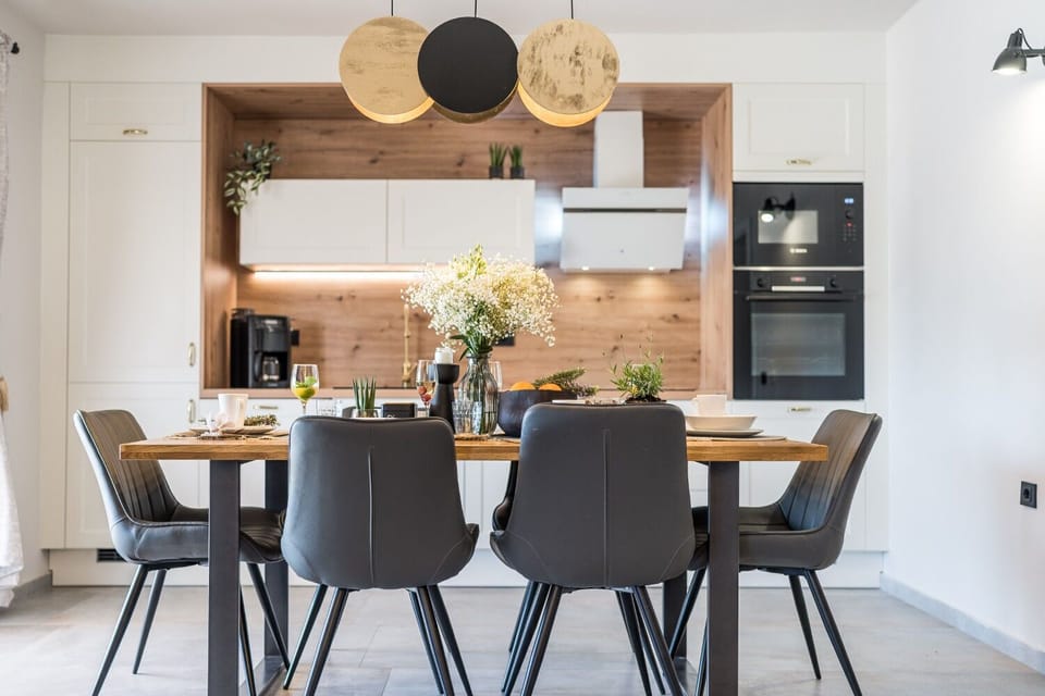 House | Dining