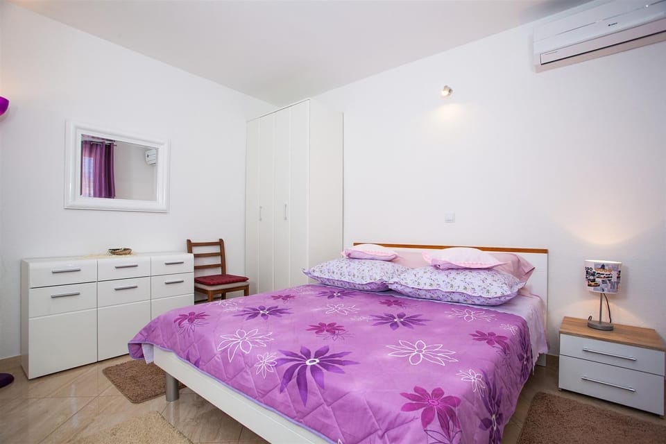 Apartment (A1) | Iron/ironing board, free WiFi