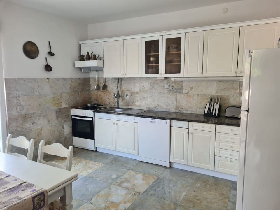 House | Private kitchen