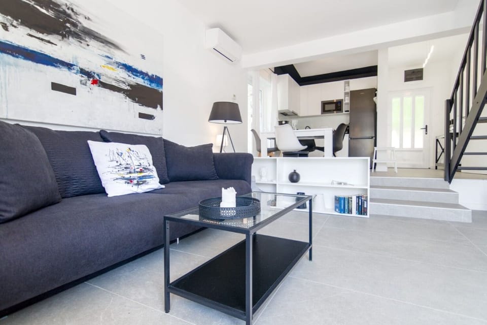 House | Living room