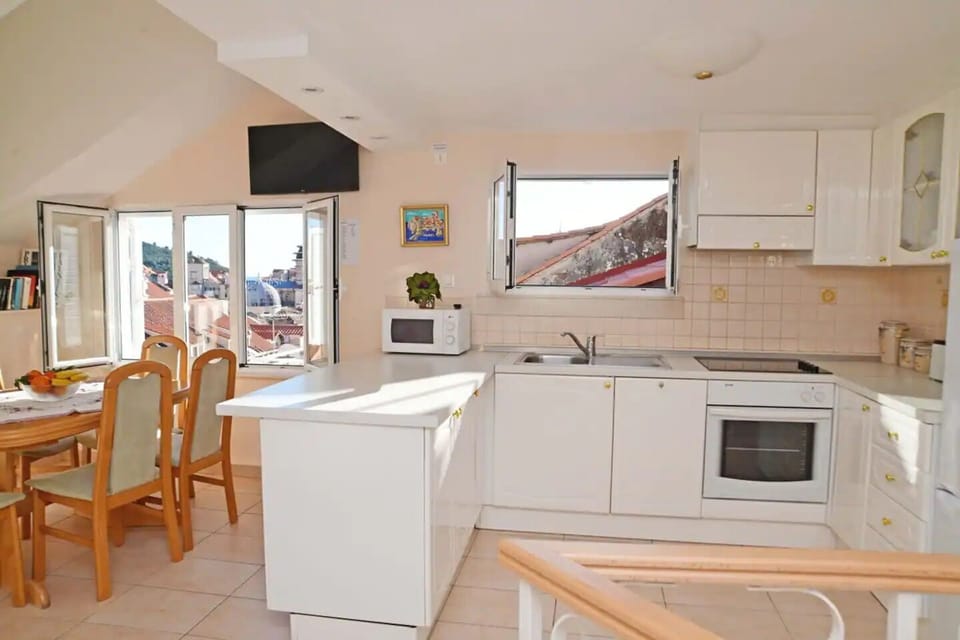 House | Private kitchen