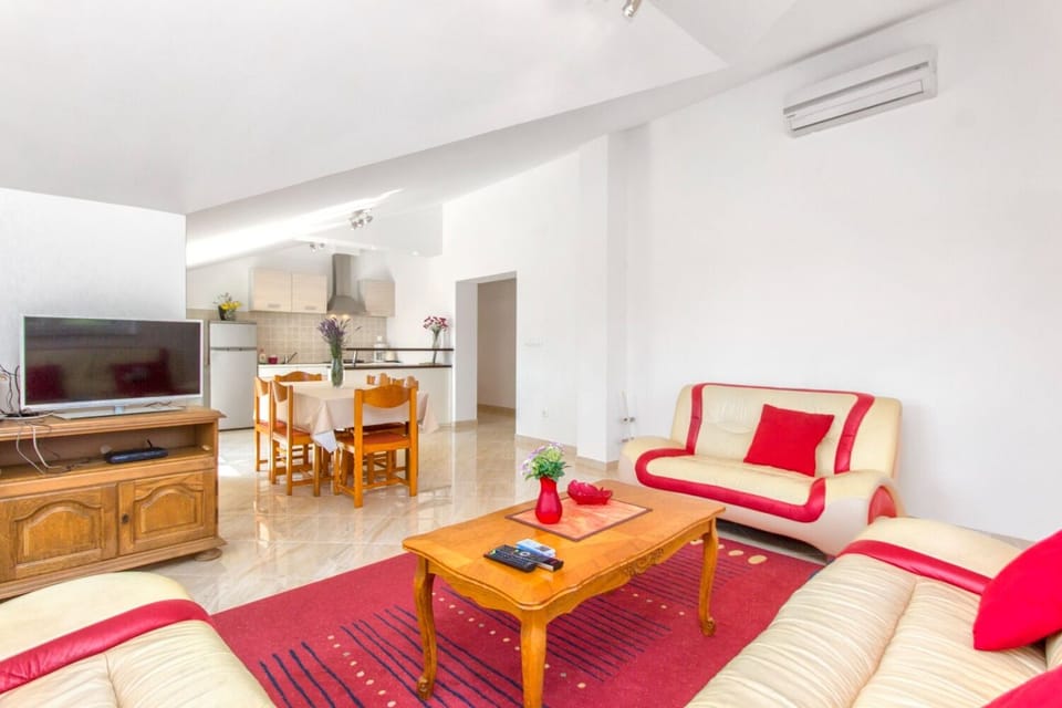 House | Living room