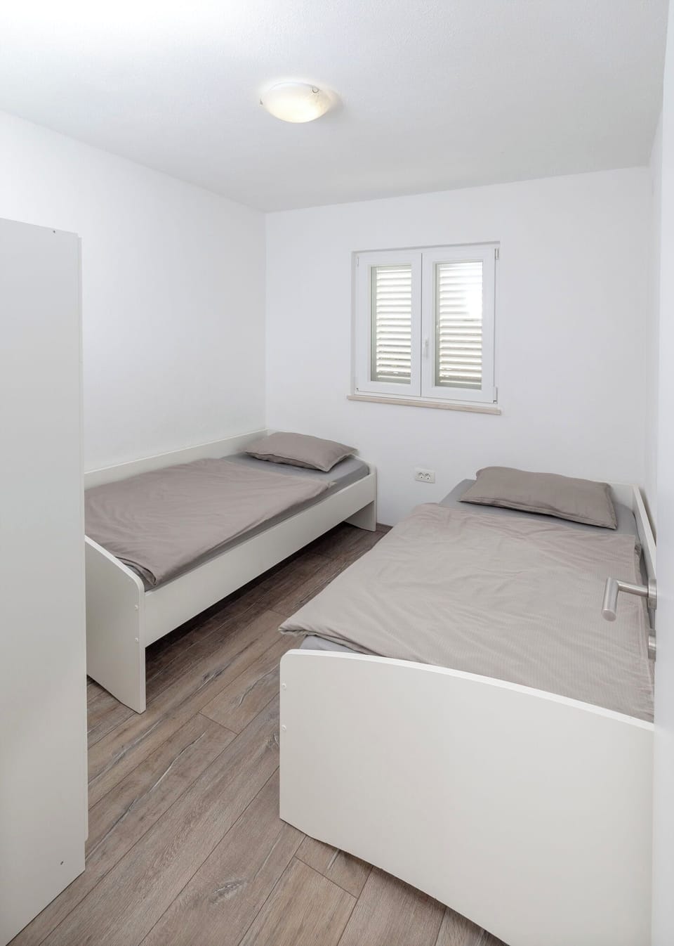 House | Iron/ironing board, free WiFi