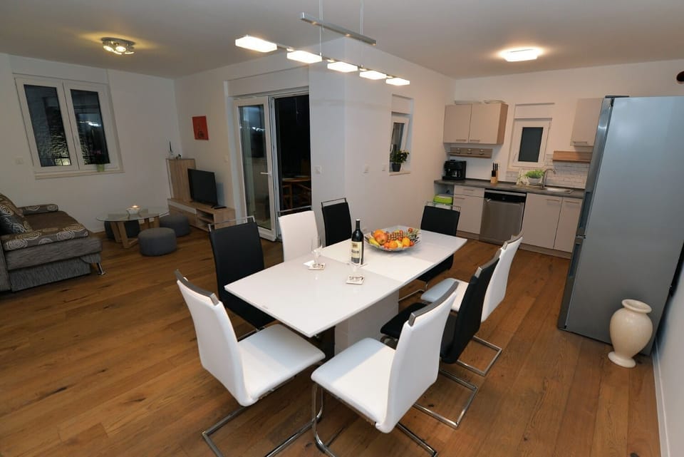 Apartment (A1) | Living room