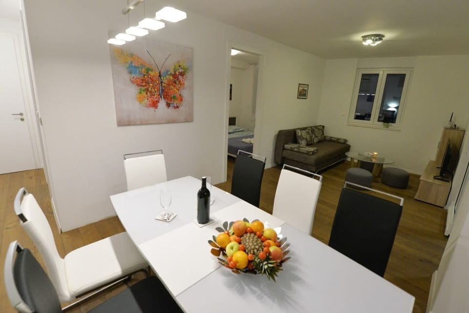 Apartment (A1) | Living room