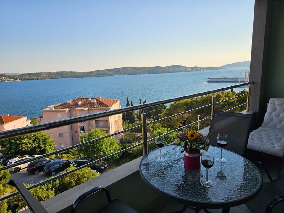 Apartment (A1) | Balcony