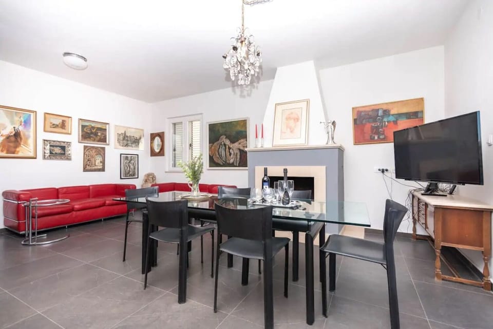 House | Living room
