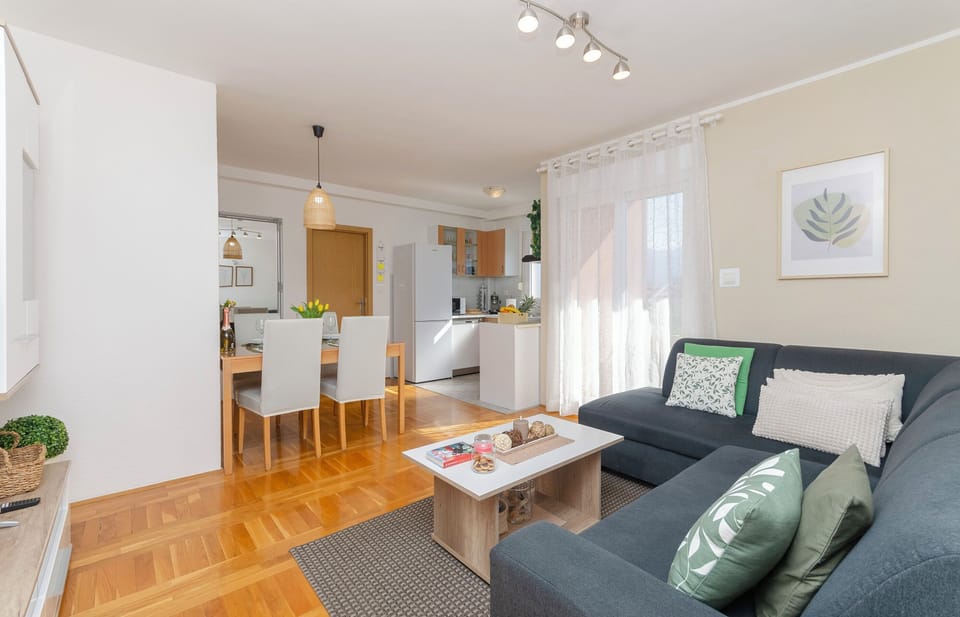 Apartment (A1) | Living room