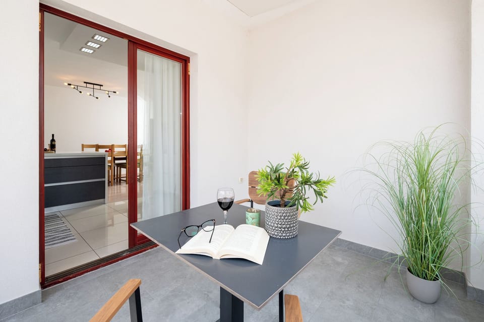 Apartment (A1) | Balcony